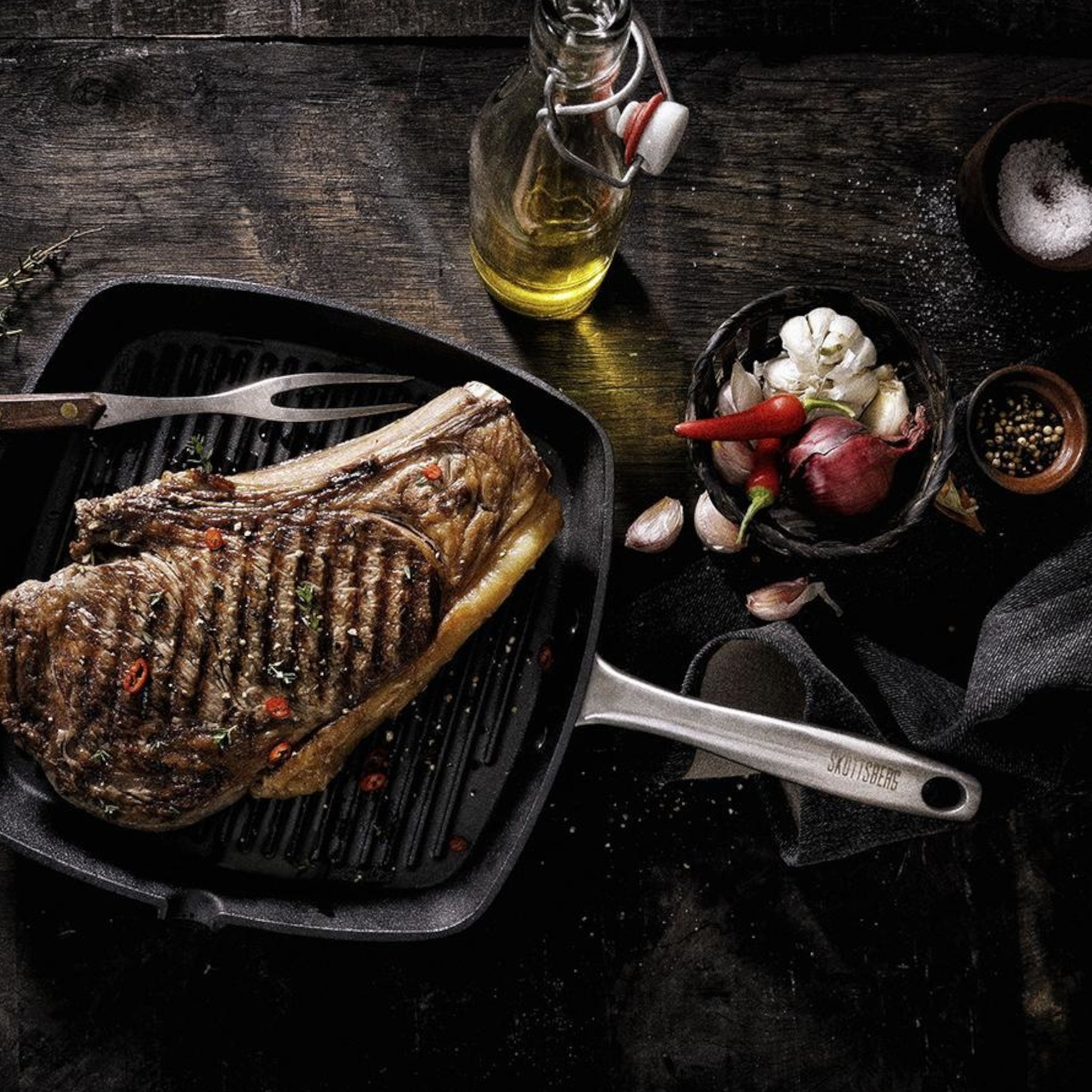 Knuspriges Steak in der Skottsberg Gusseisen Grillpfanne 28 cm