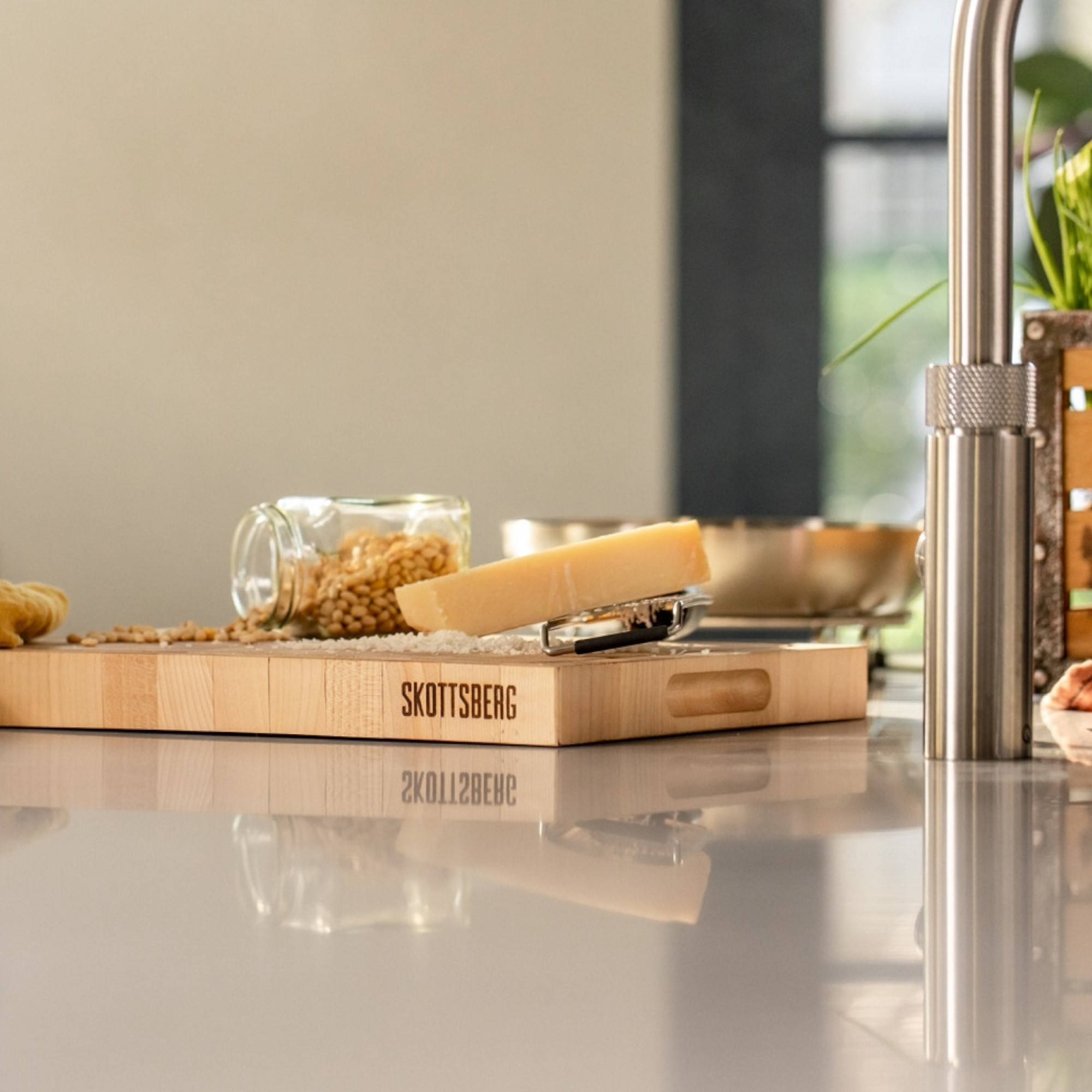 Hygienisches Holzschneidebrett für die Küche